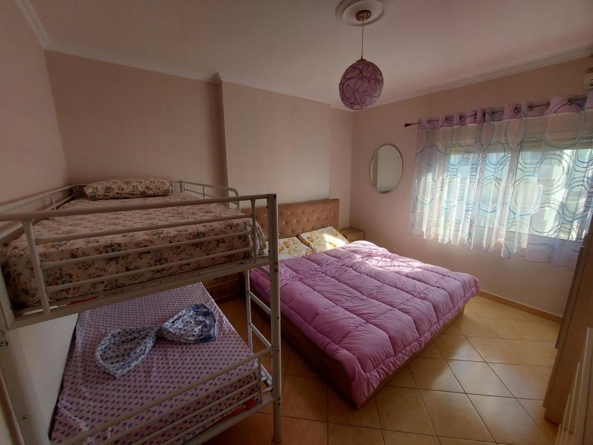 Bral Apartments 8 Two-Bedroom Beachfront Durrës Eksteriør bilde