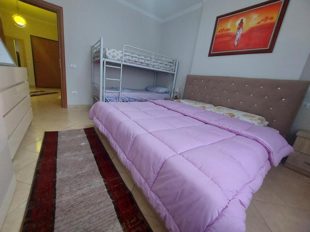 Bral Apartments 8 Two-Bedroom Beachfront Durrës Eksteriør bilde