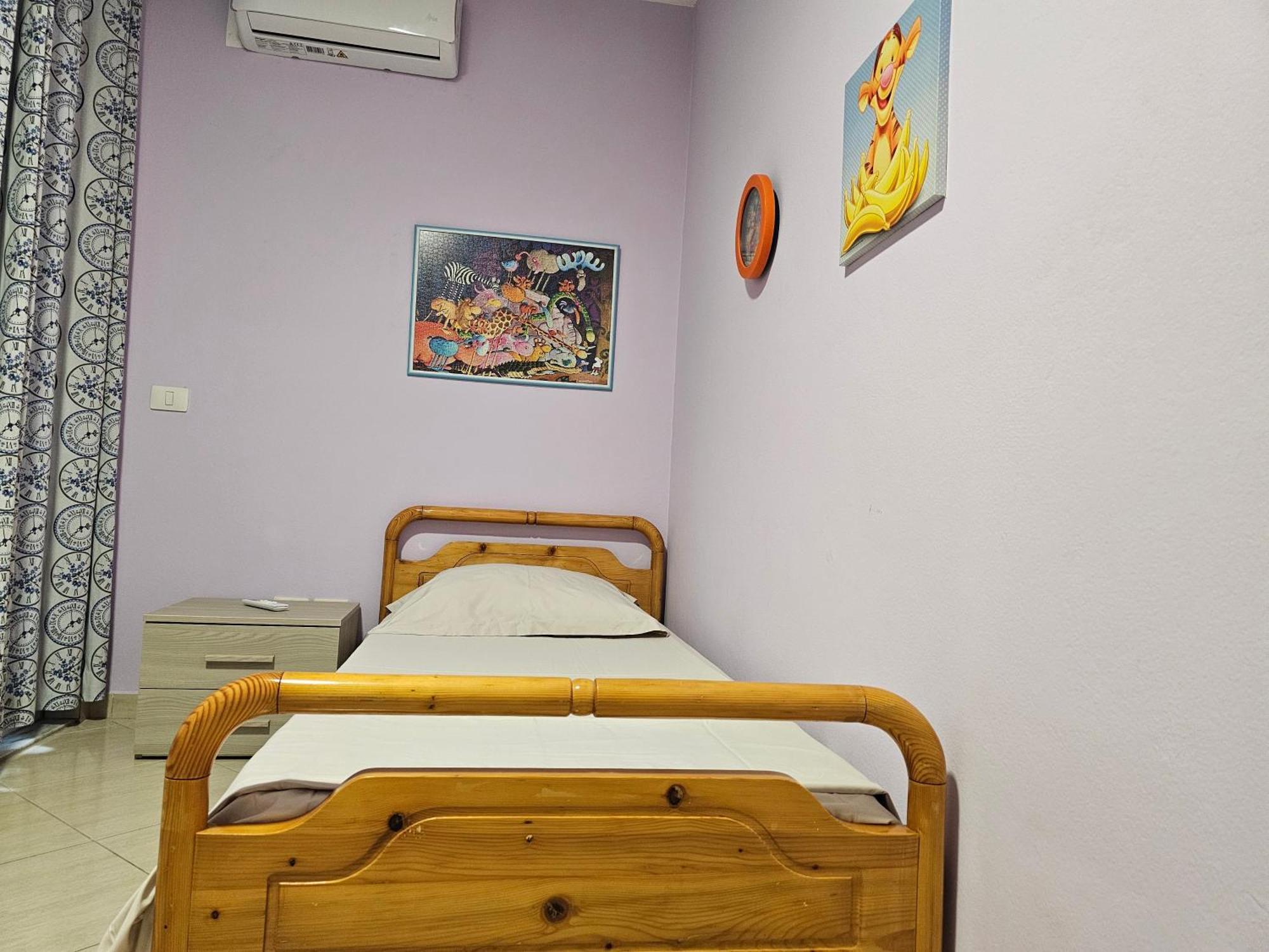 Bral Apartments 8 Two-Bedroom Beachfront Durrës Eksteriør bilde